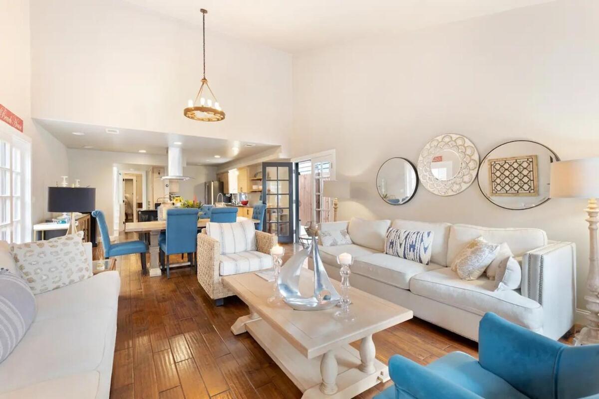 Elegant Beach Living, Just Blocks To The Sand Huntington Beach Extérieur photo